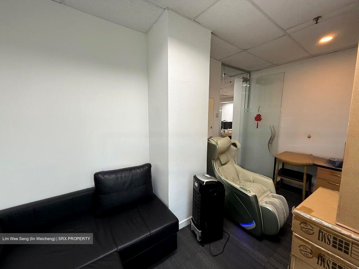 Royal Brothers Building (D1), Office #459614451